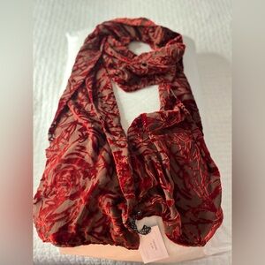 Elegant Velvet Scarf made of the finest Silk & Rayon Velvet